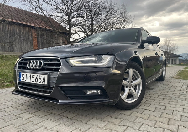 Audi A4 cena 44700 przebieg: 246000, rok produkcji 2013 z Mszczonów małe 211